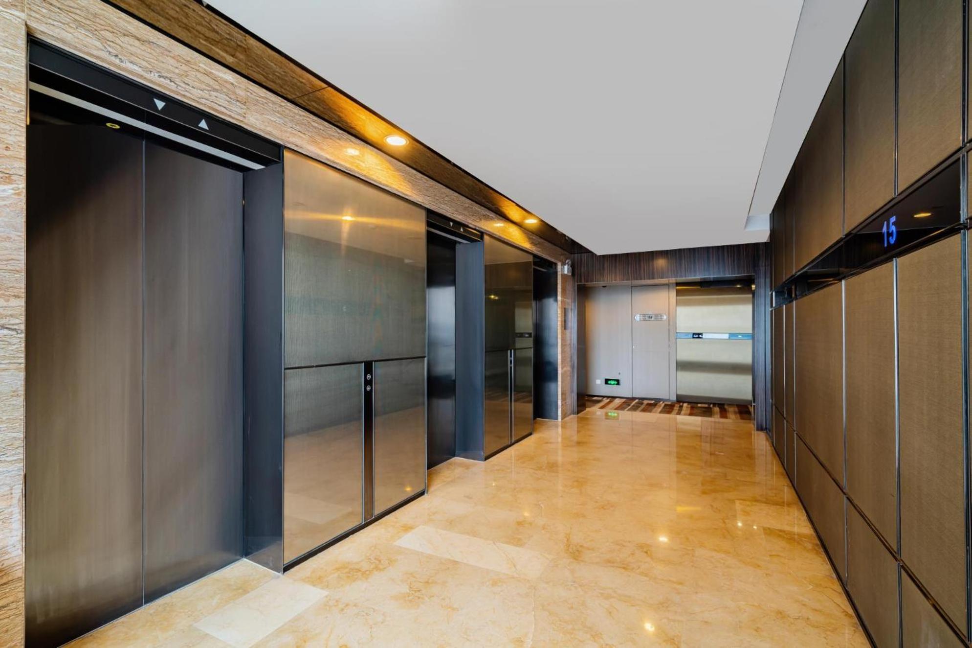Estay Residence-Poly World Trade Center Cantão Exterior foto